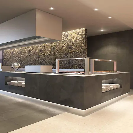 Hotel Senator 4*