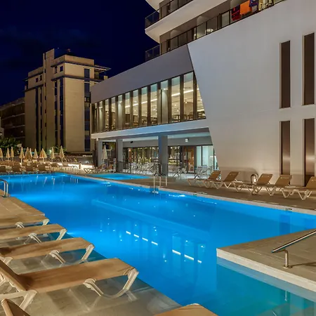 Senator Hotel 4*